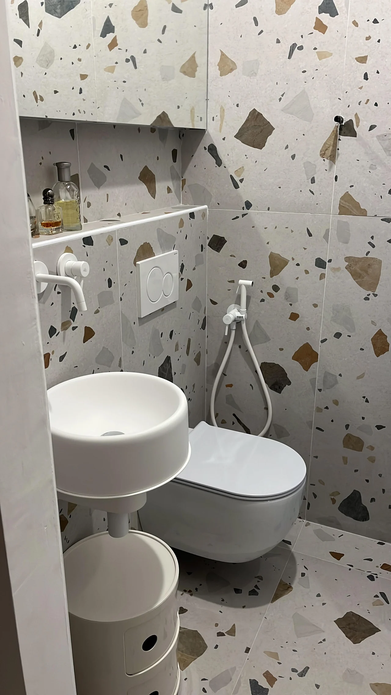Materiali e spazi interni — Interni · vista 3